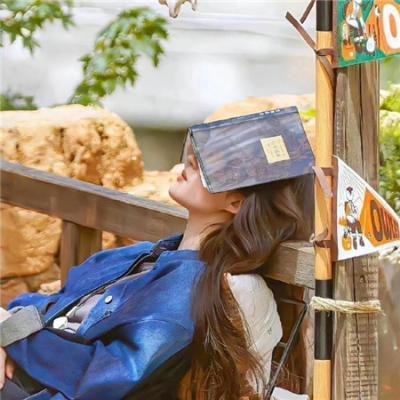 远看是蔚蓝的春天
